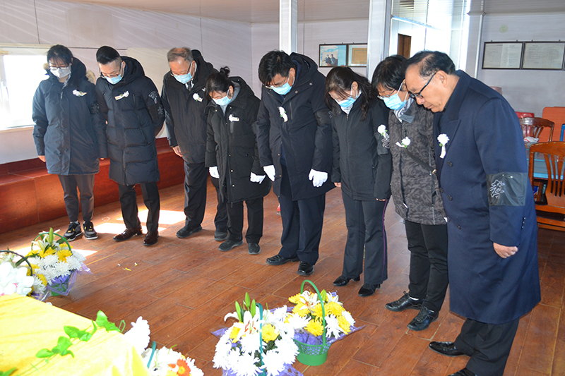 北京骨灰海撒舱内告别仪式