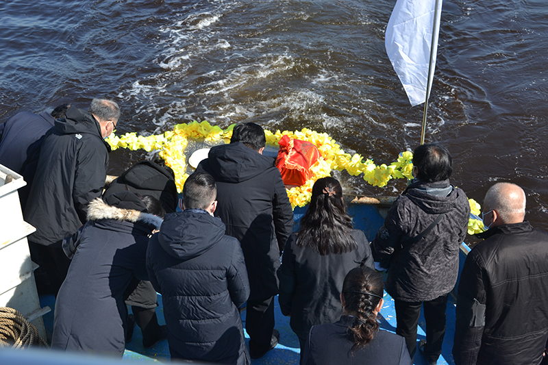 感谢北京安灵骨灰撒海服务公司工作人员的辛劳付出