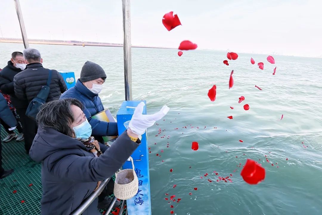 北京骨灰撒海祭奠